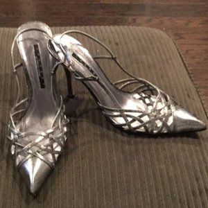 Laundry by Shelli Segal slingback heels. Sz 8.5